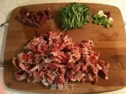 Make Cumin chicken gizzards step 0