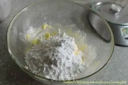 Make sesame paste cookies step 2