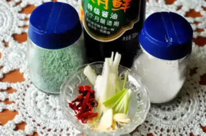 Make stir-fried tofu with pork step 1