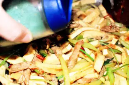 Make stir-fried tofu with pork step 7