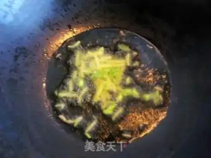 Make stir-fried beef with mango step 4