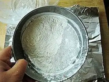 Make yogurt cake step 1