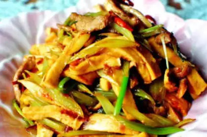 Make stir-fried tofu with pork step 9