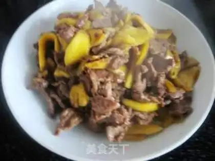 Make stir-fried beef with mango step 8