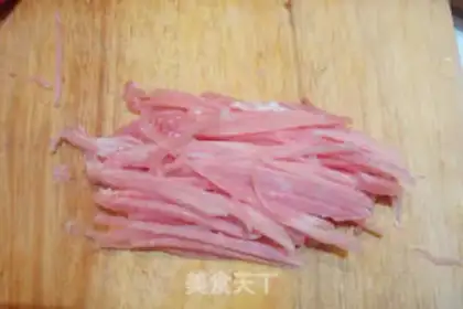 Make Rice with shredded pork and peas step 3