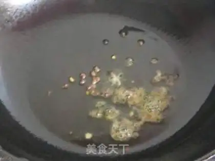 Make Family version of Xinjiang saute chicken step 4