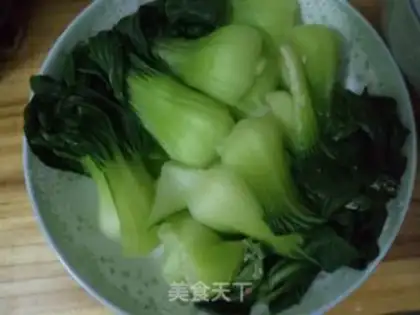 Make Grilled mushroom with Shanghai green step 1