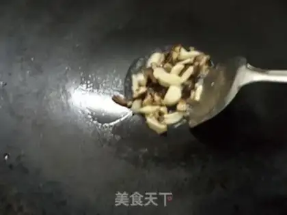 Make Grilled mushroom with Shanghai green step 2