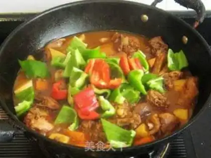 Make Family version of Xinjiang saute chicken step 13