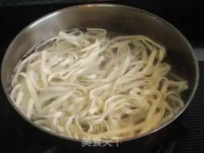 Make Family version of Xinjiang saute chicken step 16