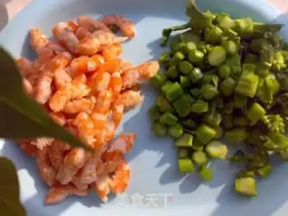Make Stewed shrimps with pastoral assorted ingredients step 1