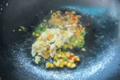 Make Sweet corn fried rice step 4