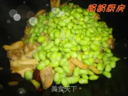 Make Braised three yellow chicken with edamame step 5