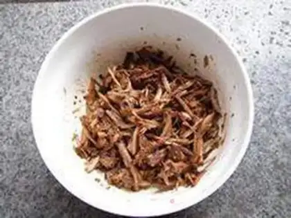 Make Braised pork mixed with garlic step 3