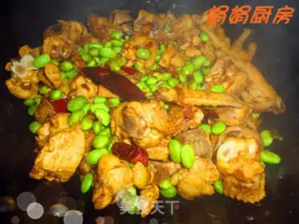 Make Braised three yellow chicken with edamame step 6