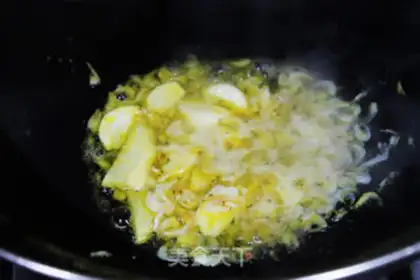 Make stir-fried shrimps with pumpkin step 4