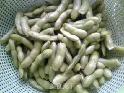 Make Chop pepper mixed with edamame step 0
