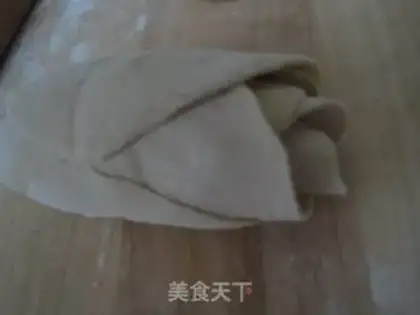 Make Peony flower steamed buns step 3