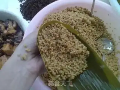 Make Dried plum vegetable rice dumpling step 5