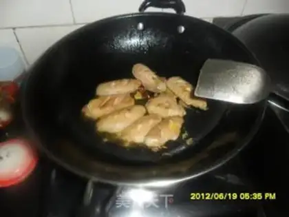 Make Cola chicken wings step 2