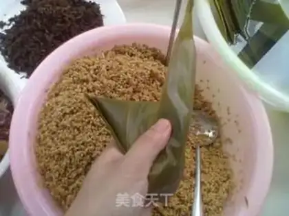 Make Dried plum vegetable rice dumpling step 6