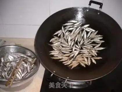Make Pan-fried river fish step 3