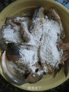 Make Spicy Fish Head Pot step 3