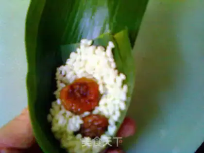 Make zongzi step 6