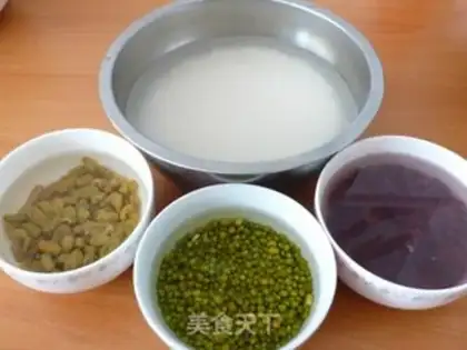 Make Purple glutinous eight-treasure rice dumplings step 0