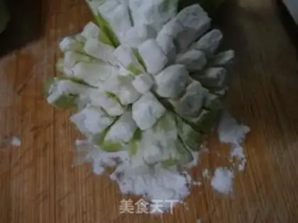 Make chrysanthemum solanum step 6