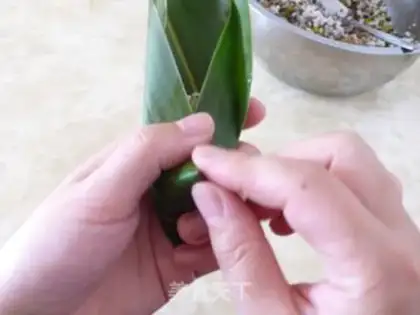 Make Purple glutinous eight-treasure rice dumplings step 9