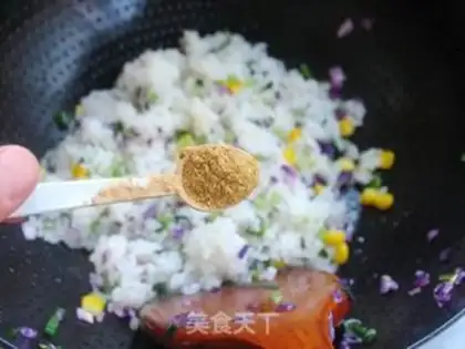 Make Celery, Purple Ganlan and Egg Fried Rice step 3