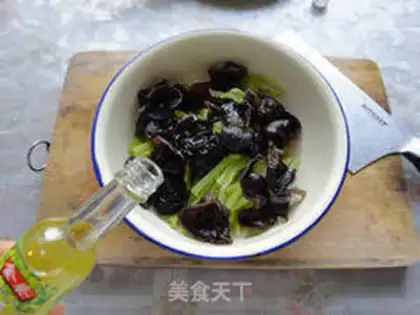 Make Black fungus mixed with shredded bamboo shoots step 8