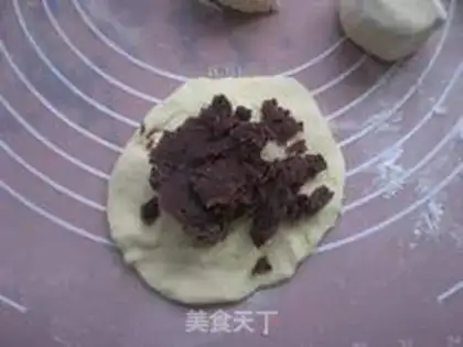 Make Sanhe noodle bean paste cake step 3