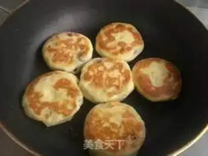 Make Sanhe noodle bean paste cake step 5