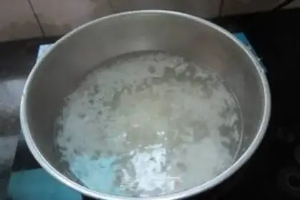 Make Sweet wine washed with eggs step 1