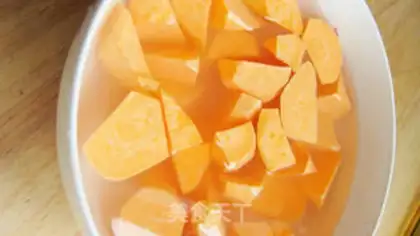 Make sweet potato soup step 1