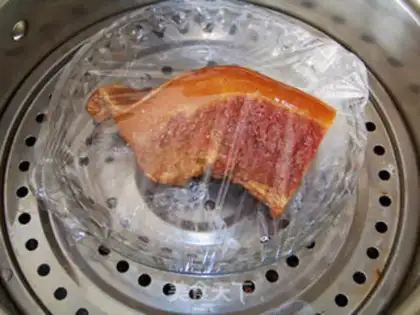 Make Sauteed Hunan bacon step 1