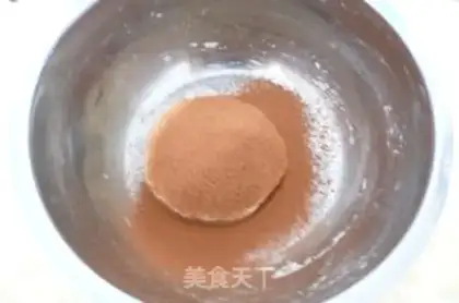 Make Chocolate flavor two-color steamed buns step 6