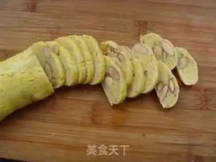 Make Italian almond crisp step 8