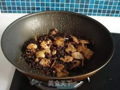Make stir-fried pork with black bean sauce step 6