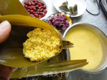 Make Purple sweet potato and yellow rice rice dumplings step 6