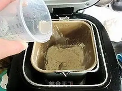 Make Sorghum coarse grains steamed buns step 1