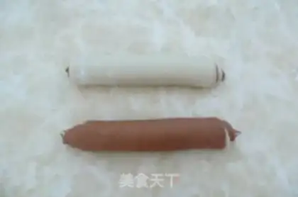 Make Chocolate flavor two-color steamed buns step 11