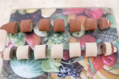 Make Chocolate flavor two-color steamed buns step 12