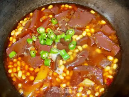 Make Qingfei soybean roast pig red step 7