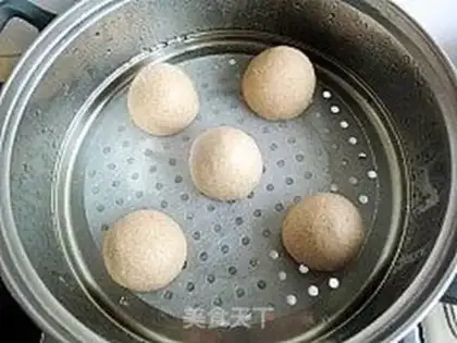 Make Sorghum coarse grains steamed buns step 7