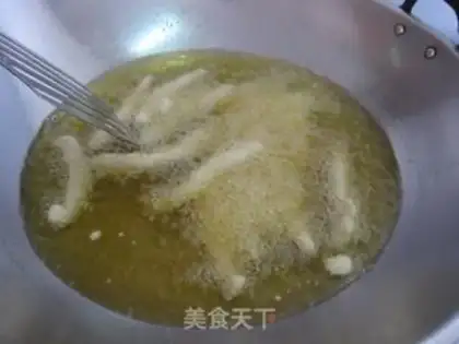 Make Crispy and pepper chicken wicker step 6
