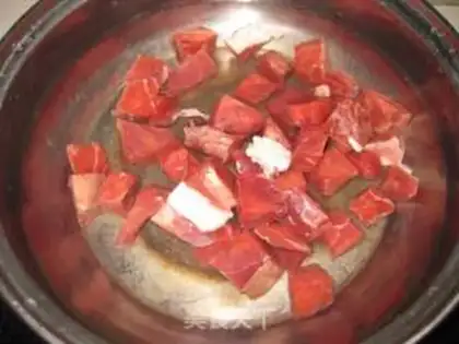 Make Tomato beef soup step 2