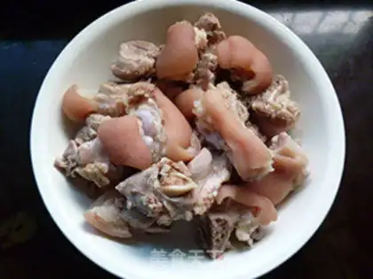 Make Pig feet step 1